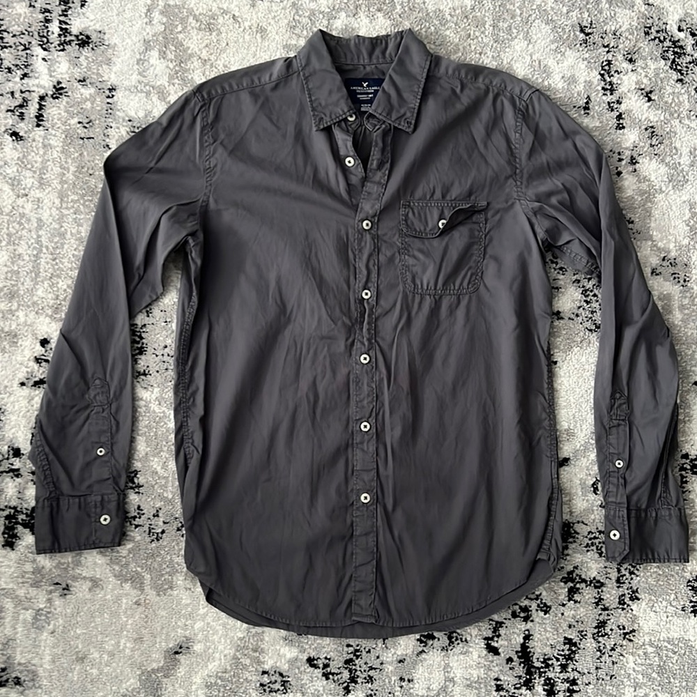 American Eagle button up shirt